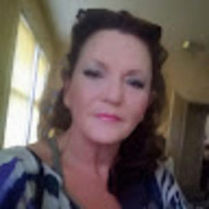 Meet your Posher, Dewanda